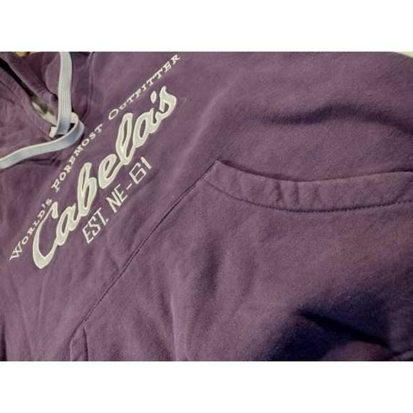 Cabela's purple hooded sweatshirt with kangaroo pocket - Picture 5 of 11